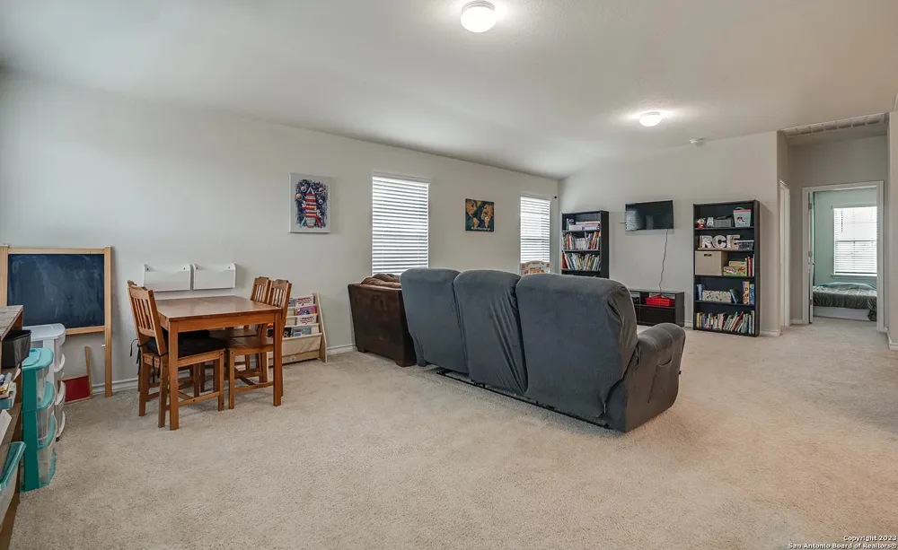 9654 Holly Patch San Antonio, TX 78254