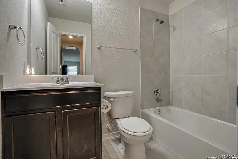 9654 Holly Patch San Antonio, TX 78254
