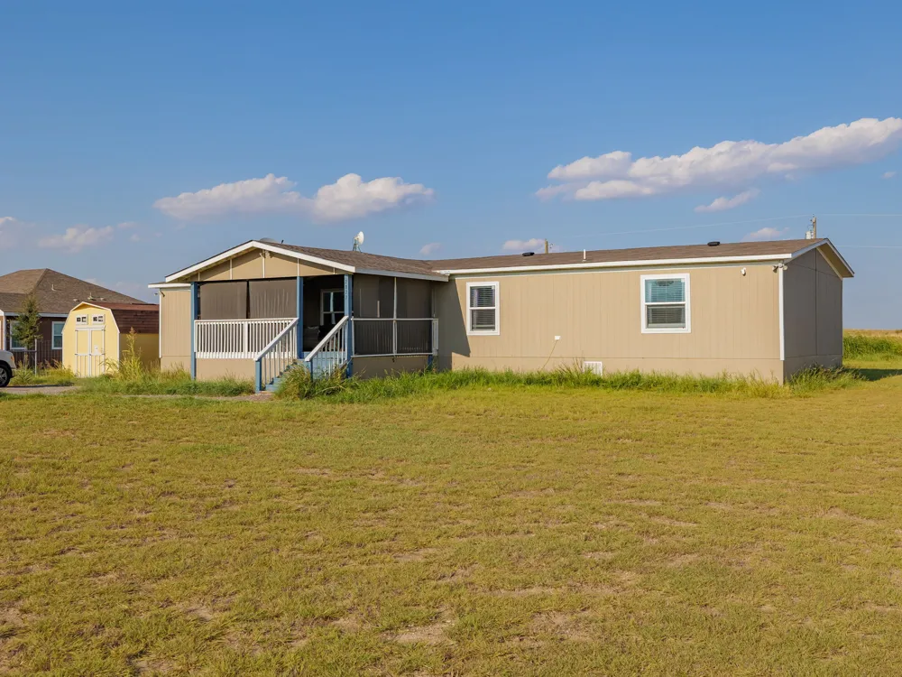 2877 County Road 463 Road Elgin, TX 78621