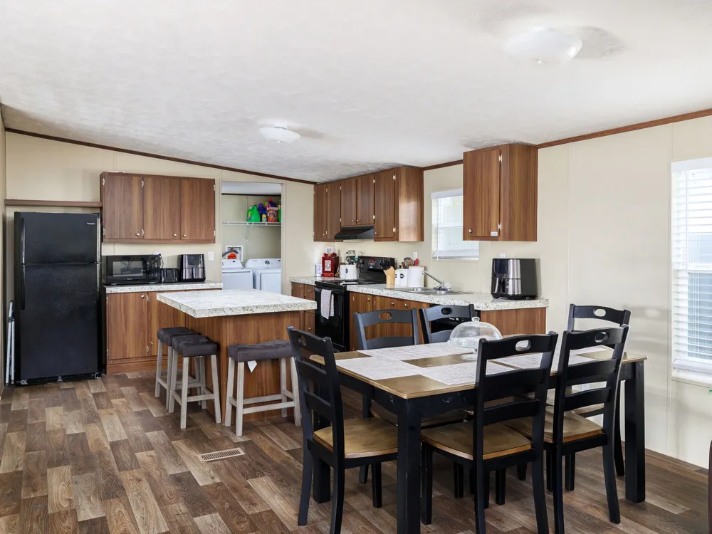 2877 County Road 463 Road Elgin, TX 78621