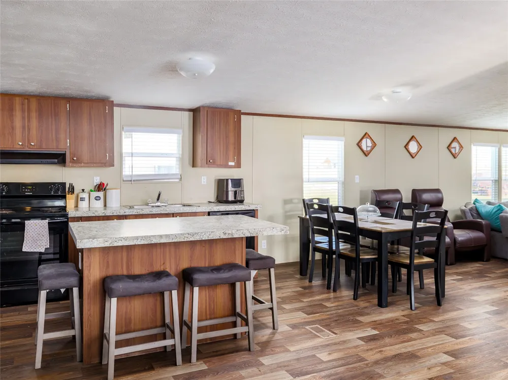 2877 County Road 463 Road Elgin, TX 78621