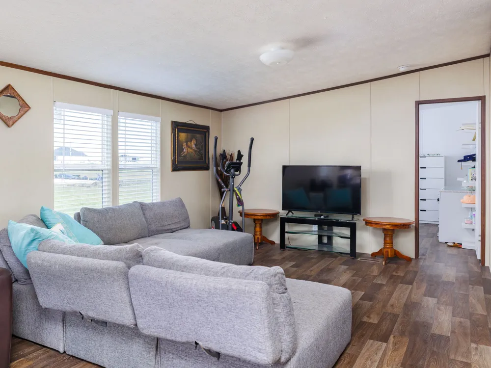 2877 County Road 463 Road Elgin, TX 78621