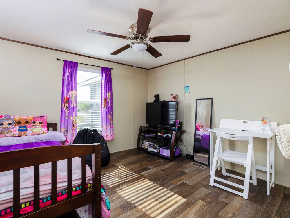 2877 County Road 463 Road Elgin, TX 78621