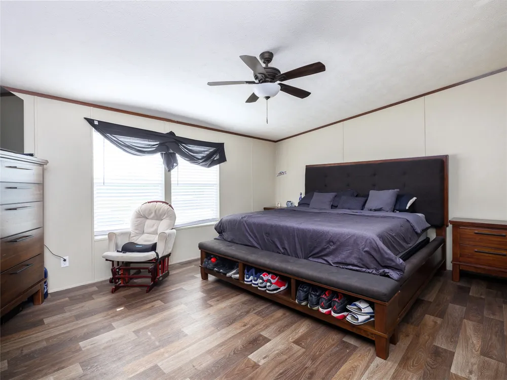 2877 County Road 463 Road Elgin, TX 78621
