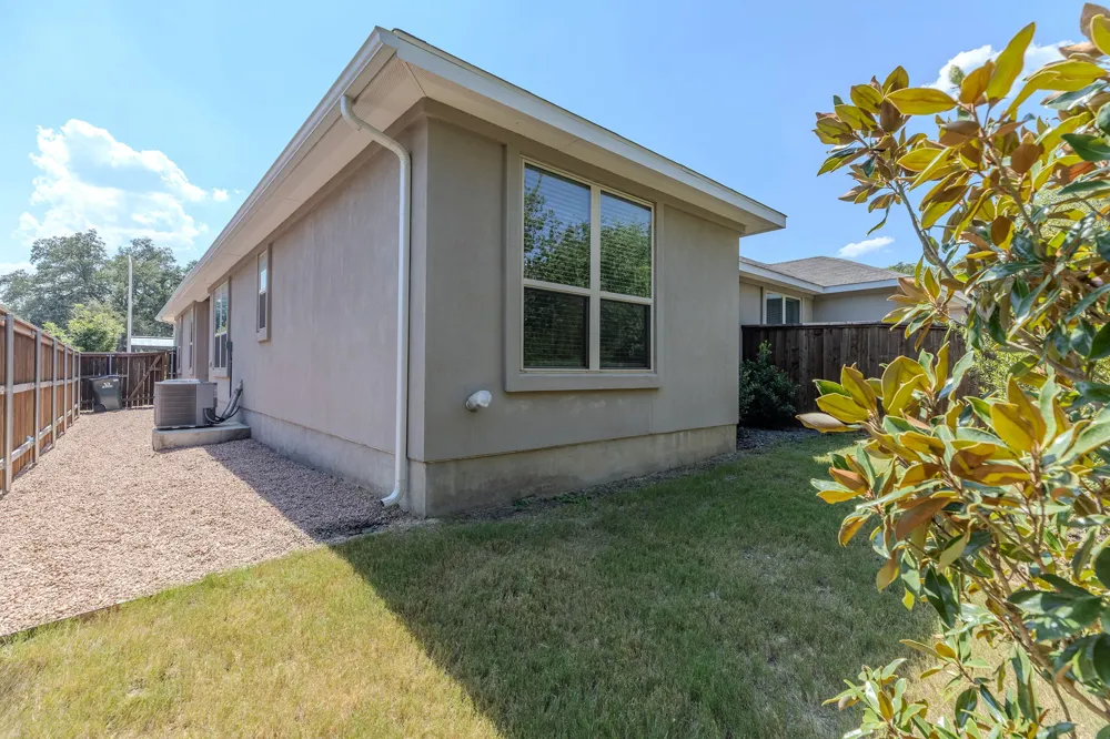 454 Parkline Drive #33B Georgetown, TX 78626