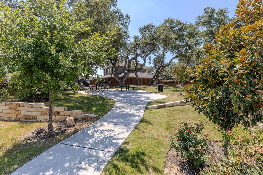 454 Parkline Drive #33B Georgetown, TX 78626