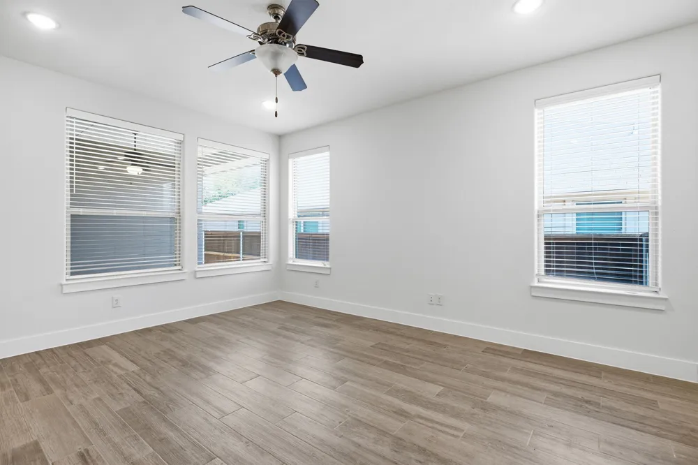 454 Parkline Drive #33B Georgetown, TX 78626