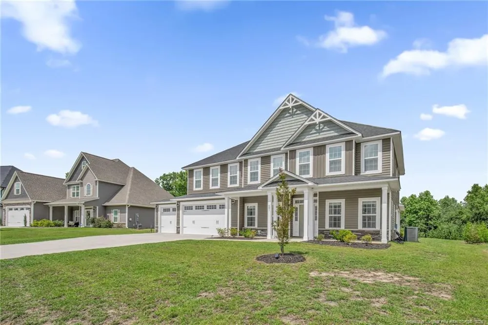 581 Bridgehaven Drive Raeford, NC 28376