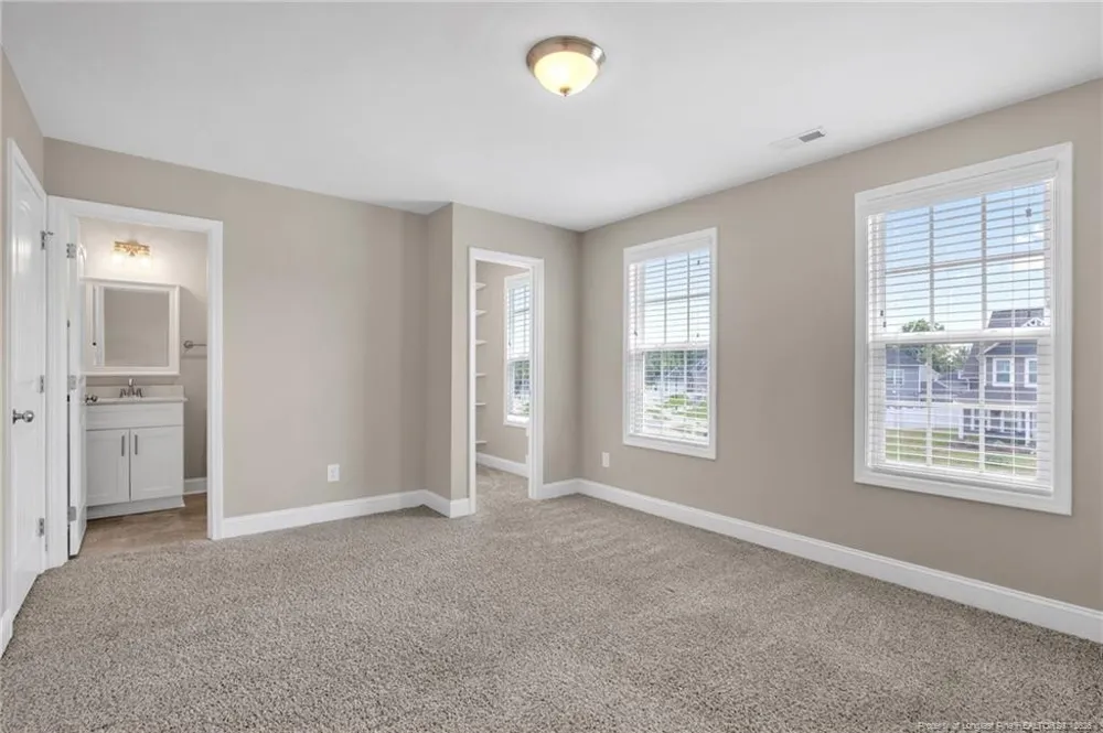 581 Bridgehaven Drive Raeford, NC 28376