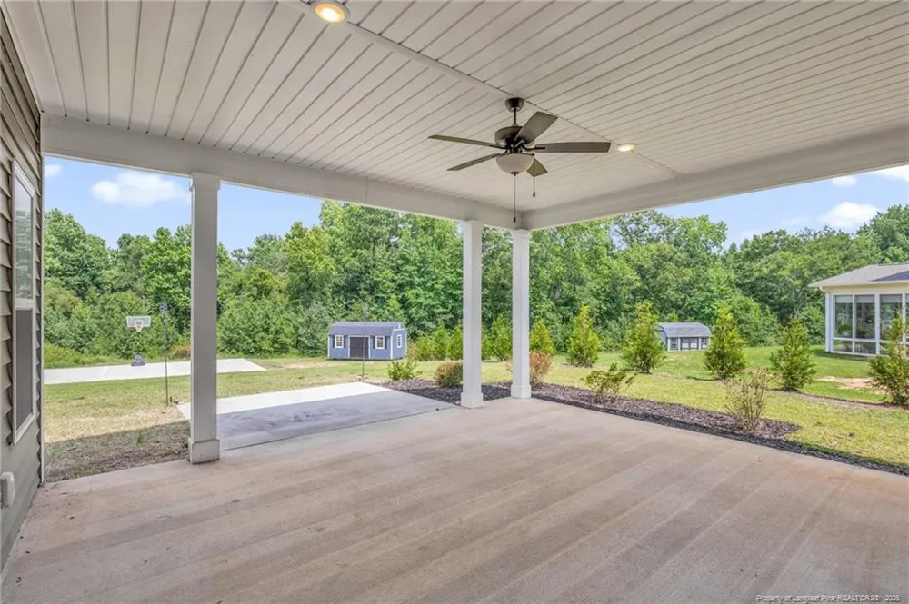 581 Bridgehaven Drive Raeford, NC 28376
