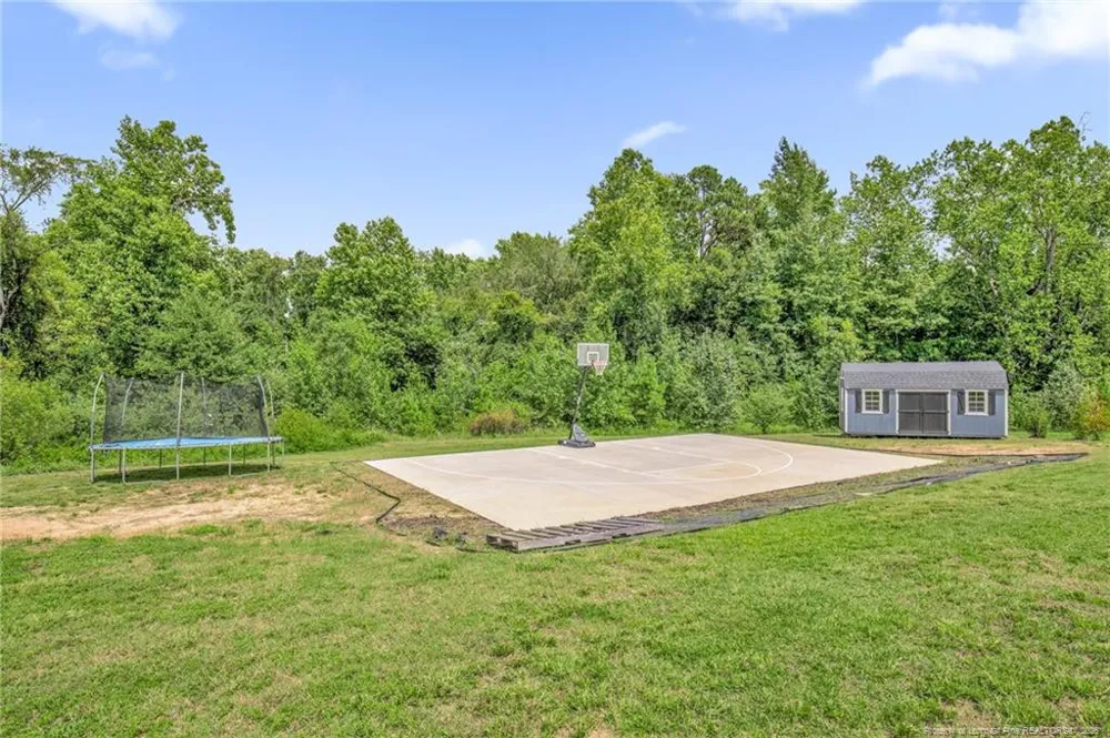 581 Bridgehaven Drive Raeford, NC 28376