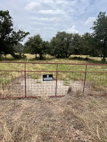 2 Pecan 2 Road Florence, TX 76527