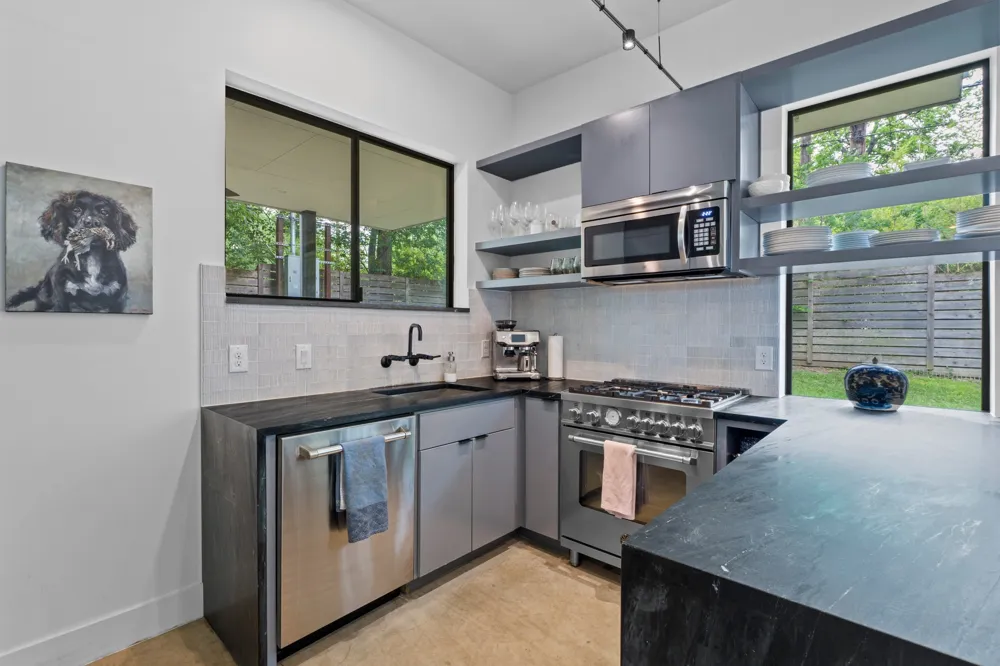 303 Woodward Street #32 Austin, TX 78704