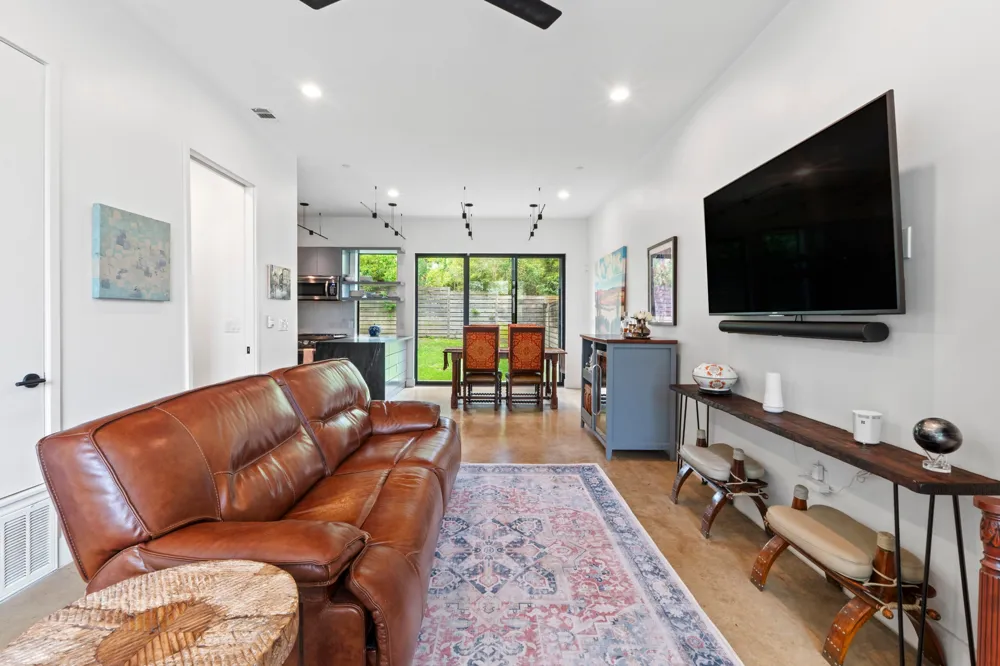 303 Woodward Street #32 Austin, TX 78704