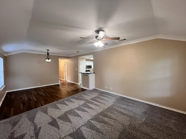 13330 Water Oak Lane Austin, TX 78729