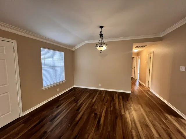 13330 Water Oak Lane Austin, TX 78729