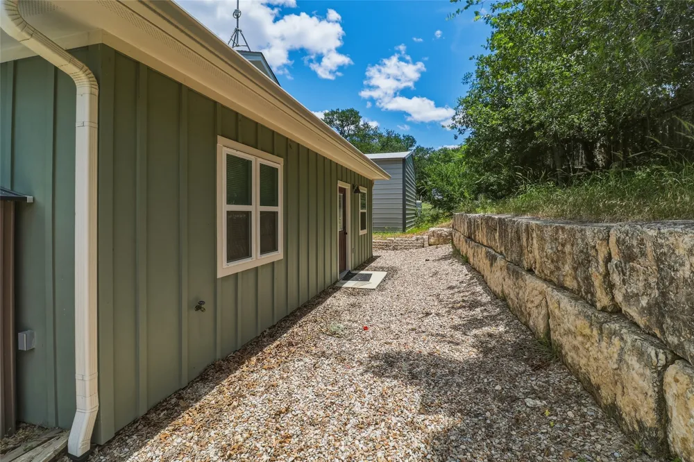 1626 Cree Trail Kingsland, TX 78639
