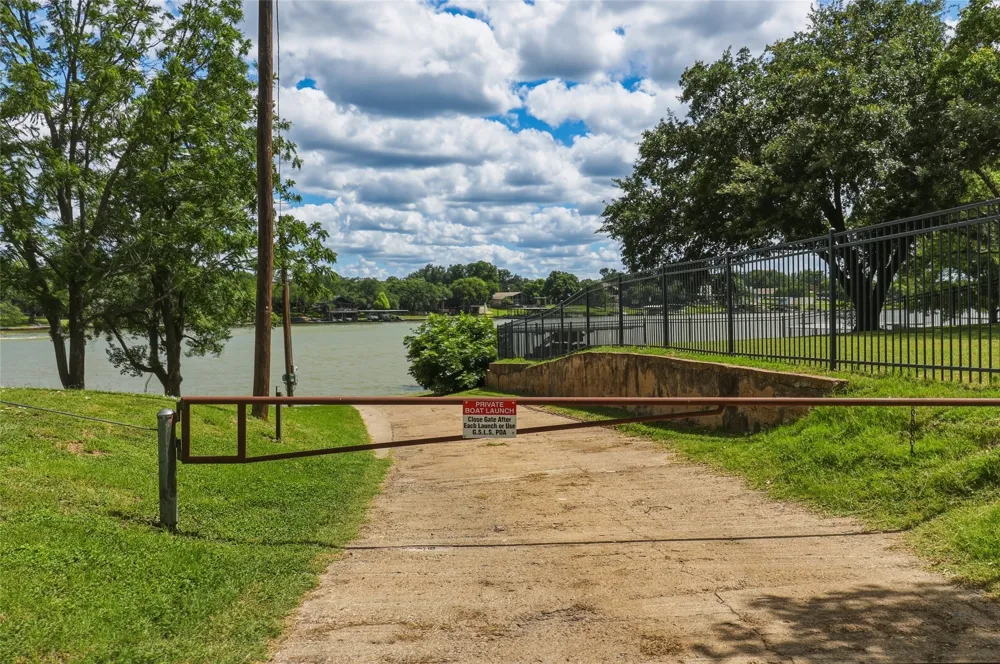 1626 Cree Trail Kingsland, TX 78639