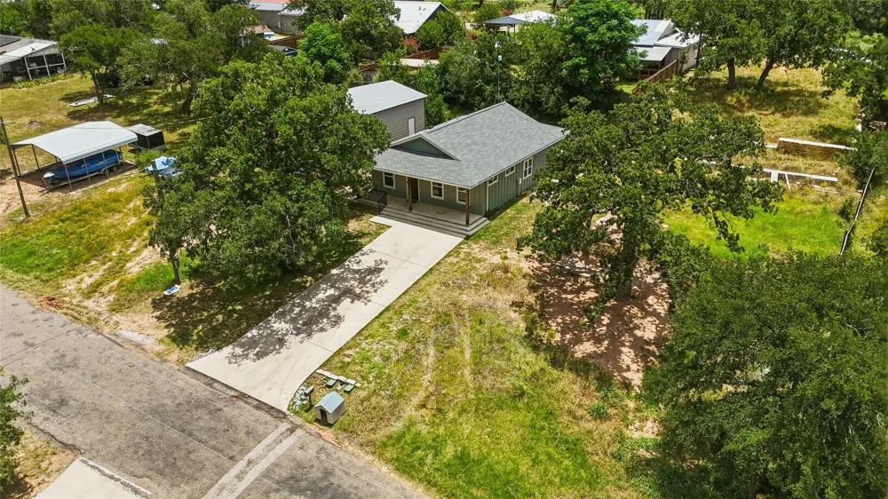 1626 Cree Trail Kingsland, TX 78639