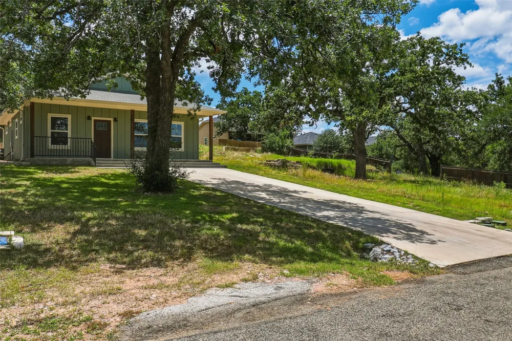 1626 Cree Trail Kingsland, TX 78639