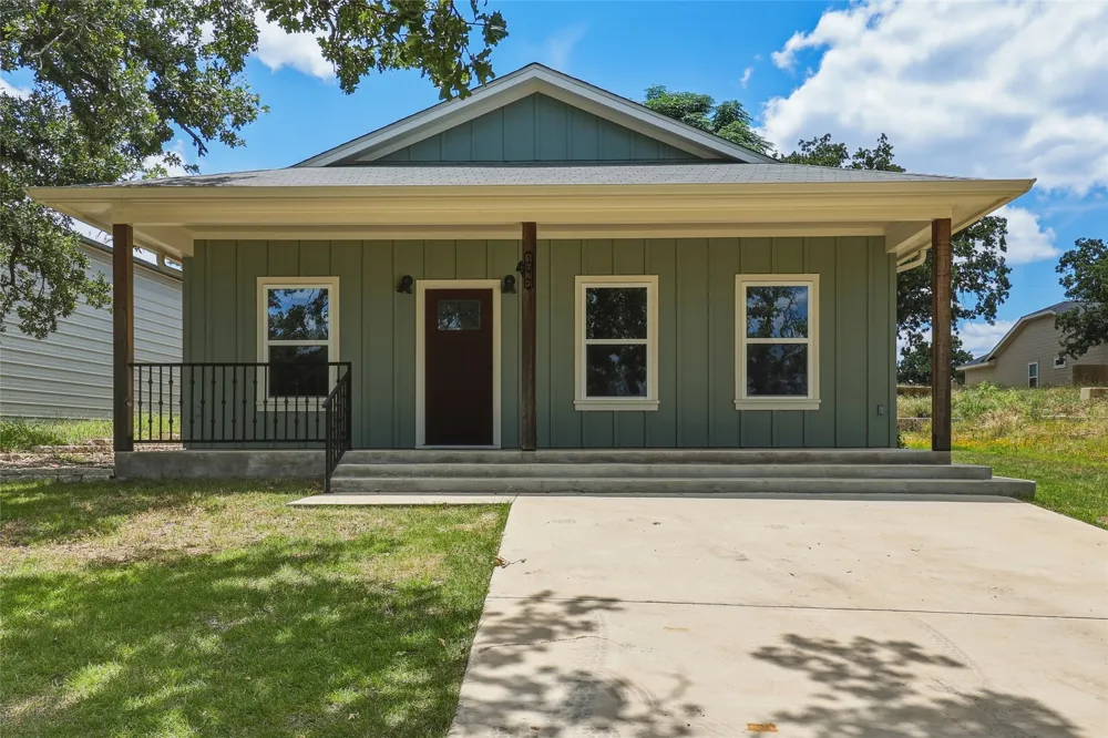1626 Cree Trail Kingsland, TX 78639