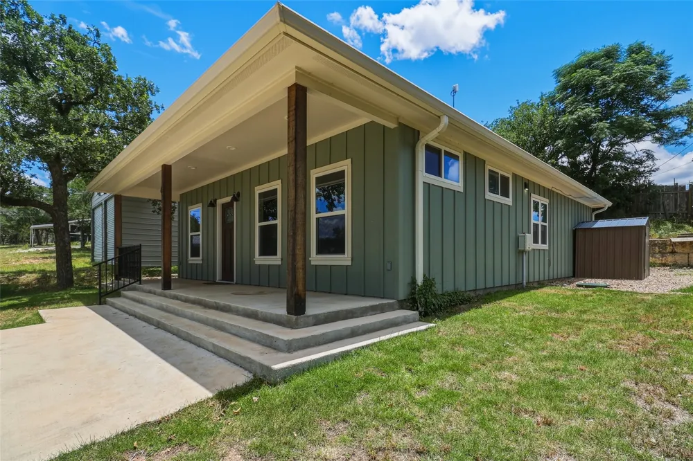 1626 Cree Trail Kingsland, TX 78639