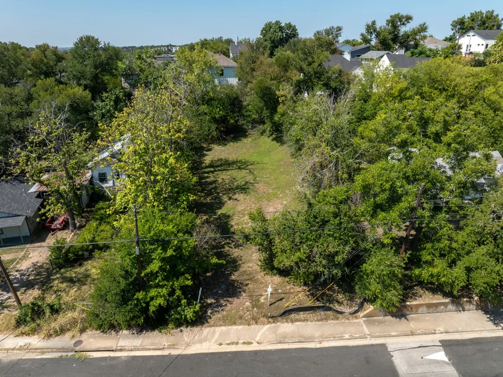 5005 Heflin Lane Austin, TX 78721