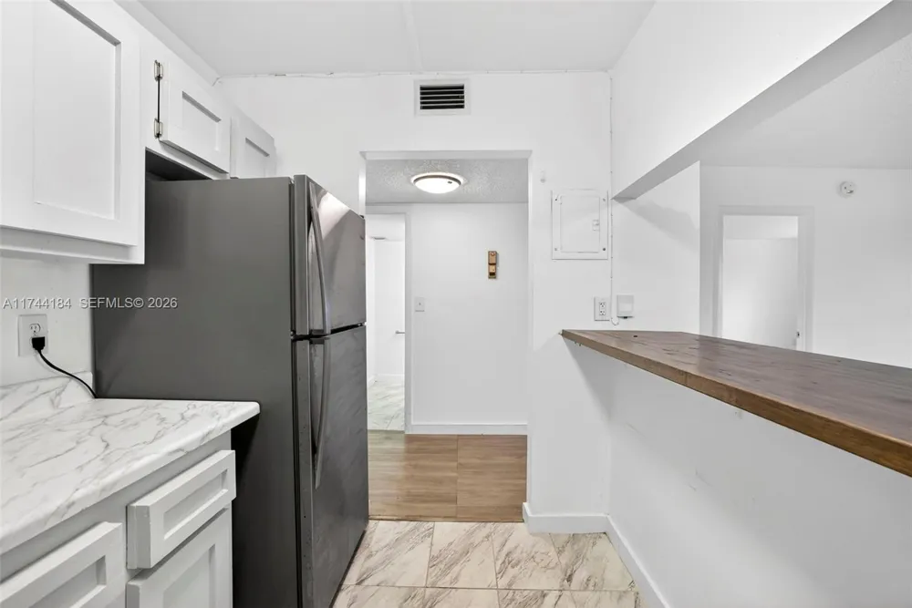 4174 Inverrary Drive #706 Lauderhill, FL 33319