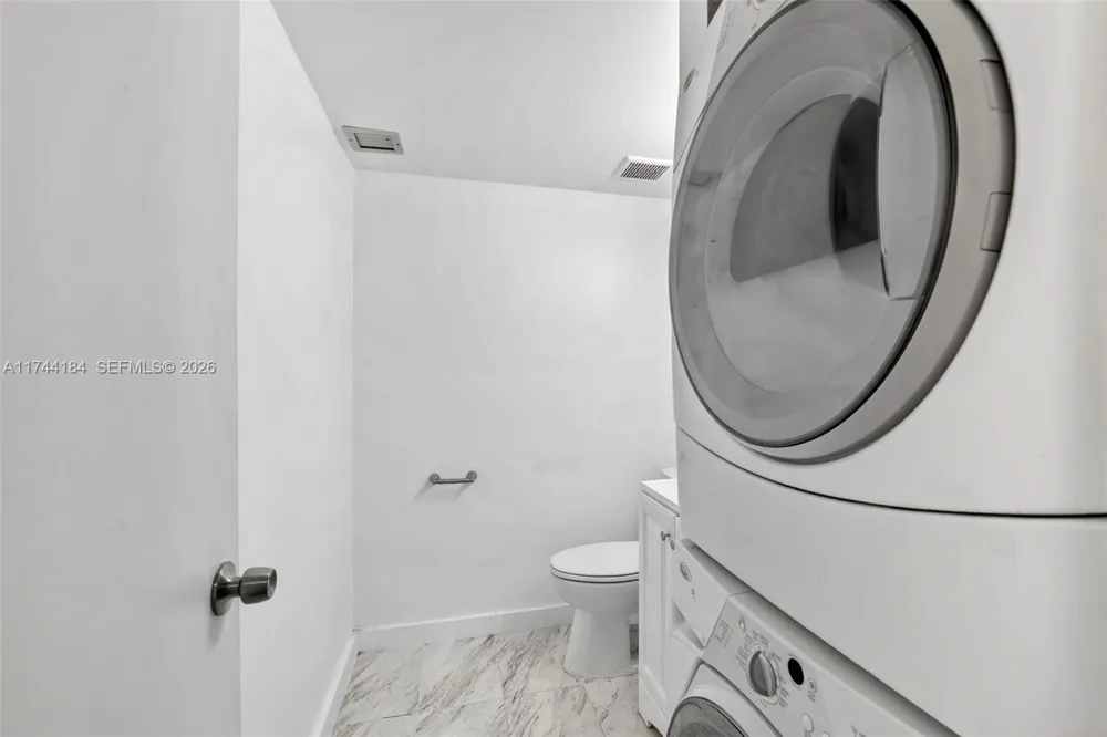 4174 Inverrary Drive #706 Lauderhill, FL 33319