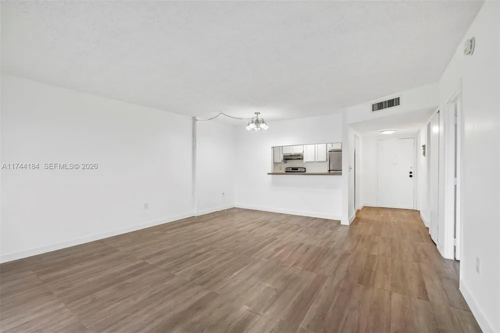 4174 Inverrary Drive #706 Lauderhill, FL 33319
