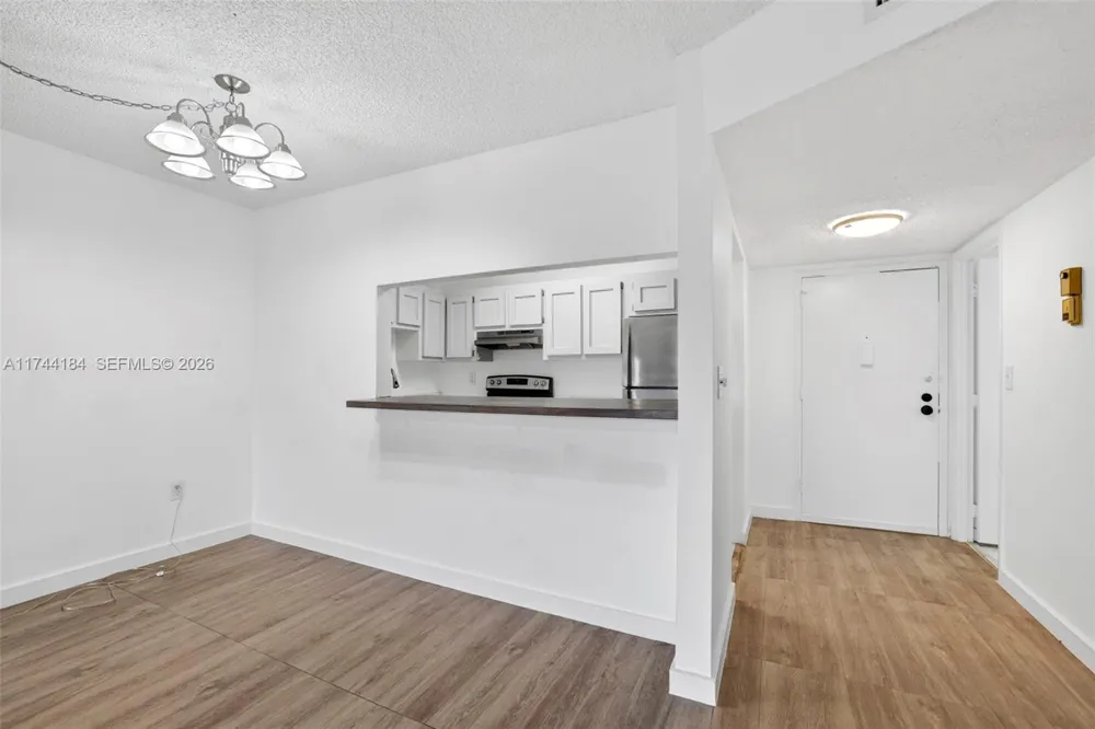 4174 Inverrary Drive #706 Lauderhill, FL 33319