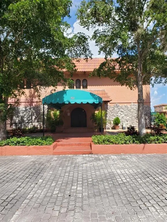 620 Tennis Club Drive #103 Fort Lauderdale, FL 33311