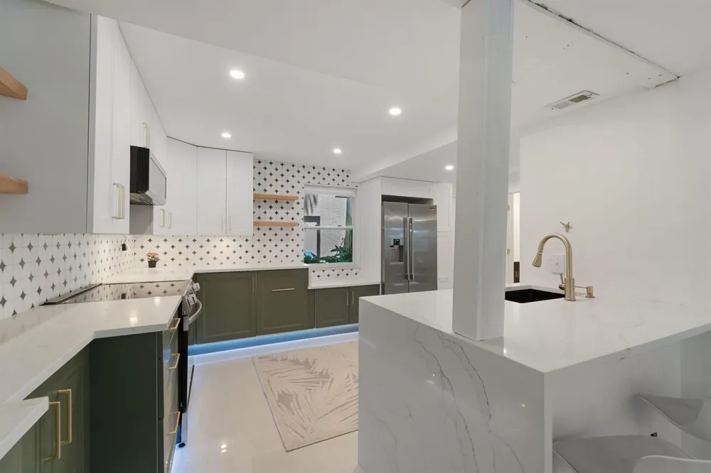 620 Tennis Club Drive #103 Fort Lauderdale, FL 33311
