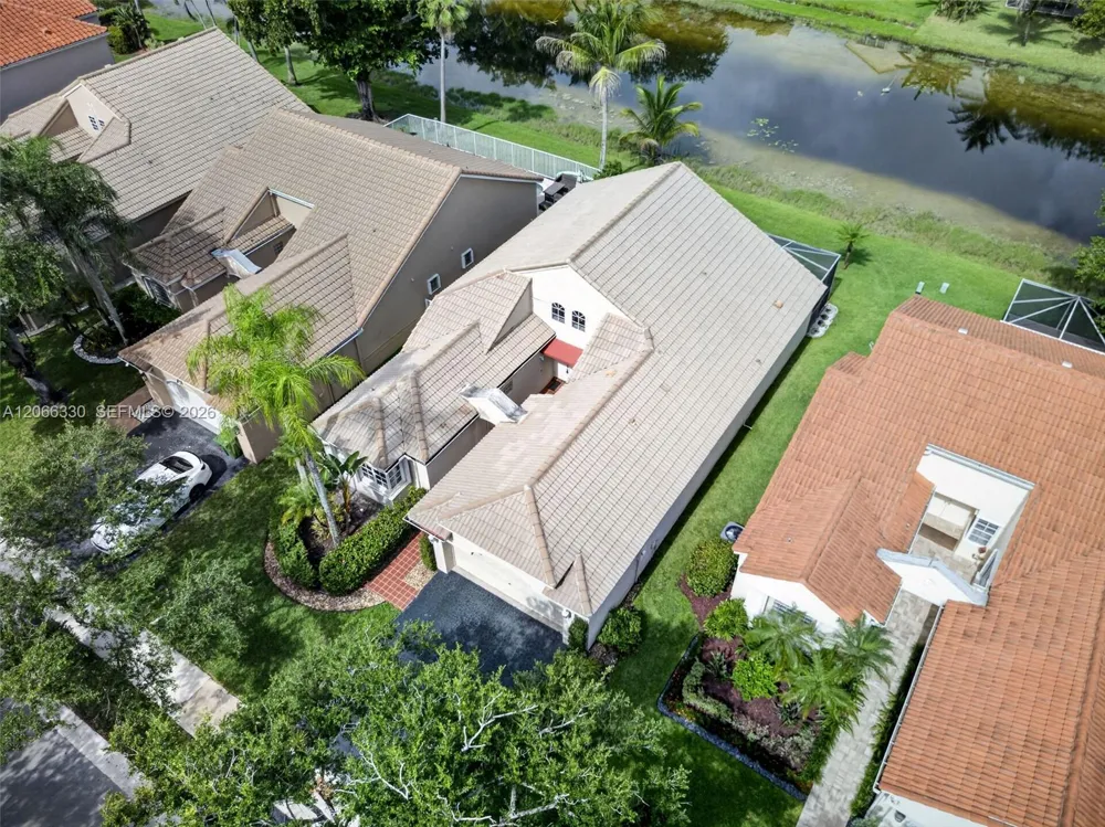 1520 Seabay Rd Weston, FL 33326