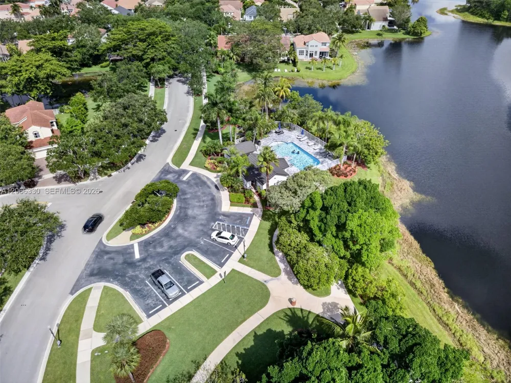 1520 Seabay Rd Weston, FL 33326