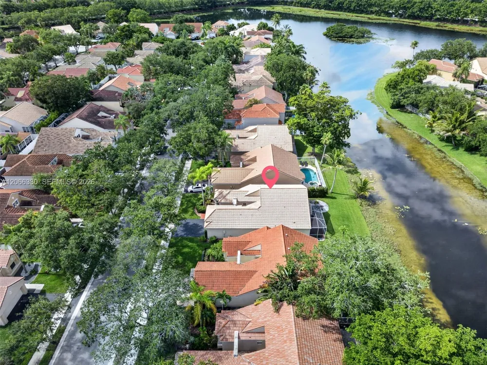 1520 Seabay Rd Weston, FL 33326