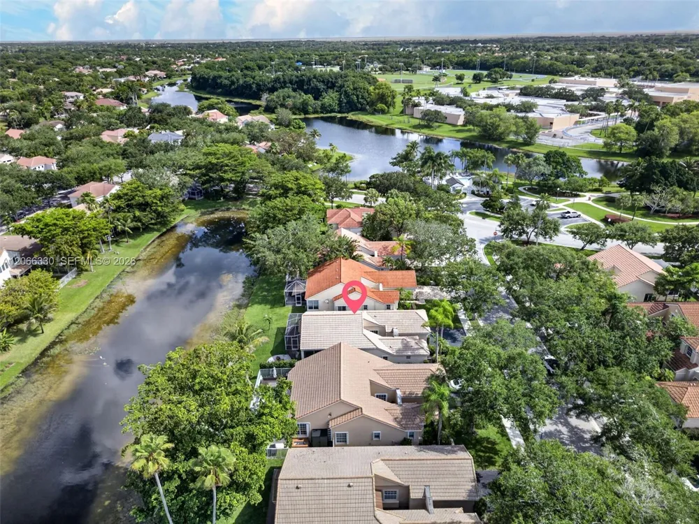 1520 Seabay Rd Weston, FL 33326