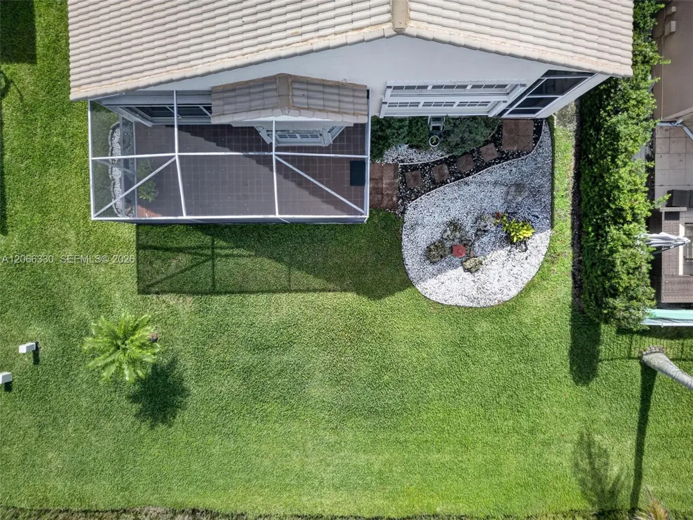 1520 Seabay Rd Weston, FL 33326