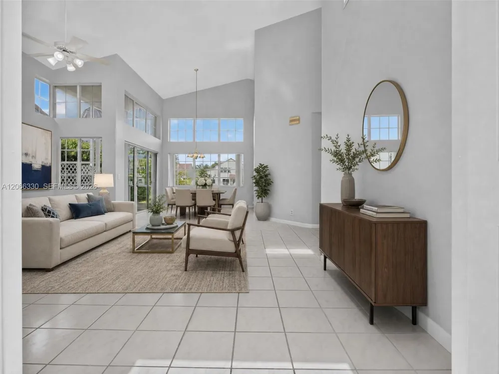 1520 Seabay Rd Weston, FL 33326
