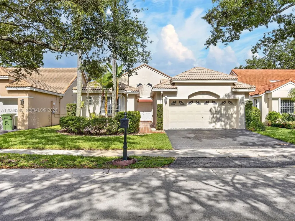 1520 Seabay Rd Weston, FL 33326