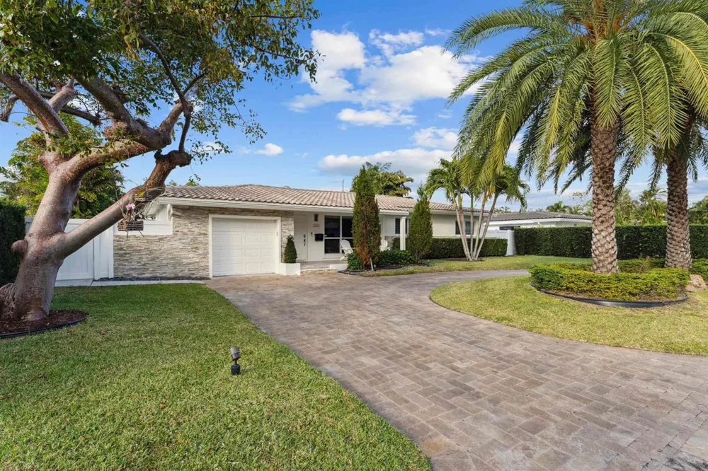 2205 NE 30TH STREET Lighthouse Point, FL 33064