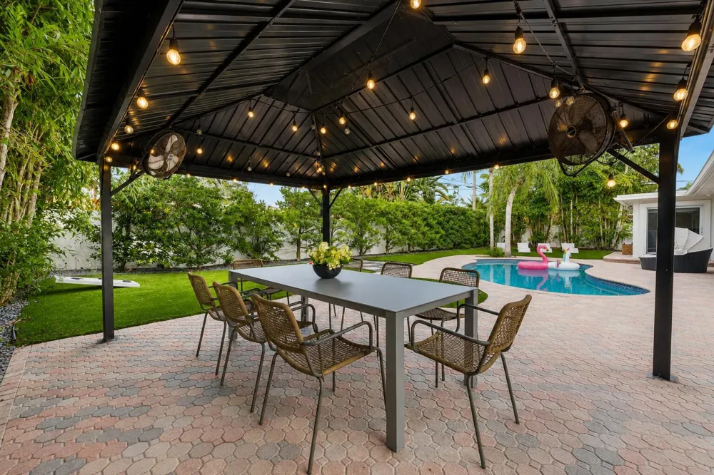 2205 NE 30TH STREET Lighthouse Point, FL 33064