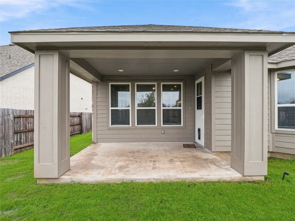 606 Biscayne Bay Bend Kyle, TX 78640