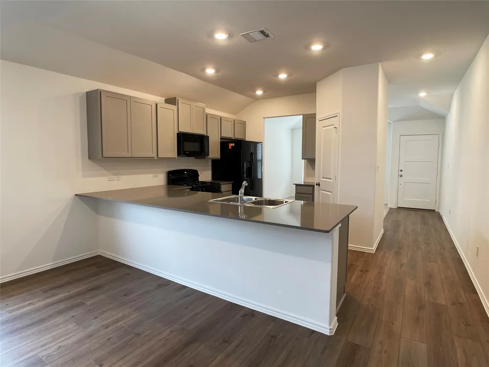 1445 Marley Kyle, TX 78640