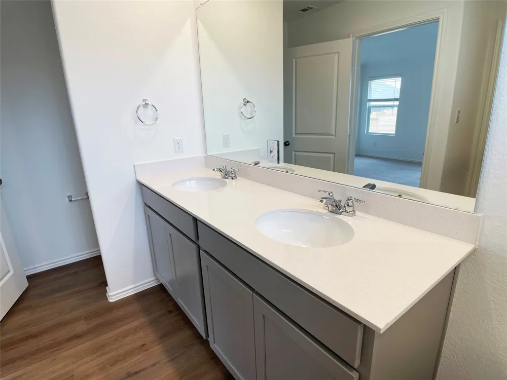 1445 Marley Kyle, TX 78640