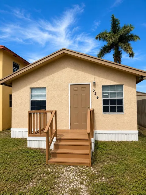 324 SW 8TH STREET