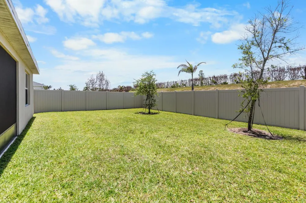 11044 SW Vasari Way Port St. Lucie, FL 34987