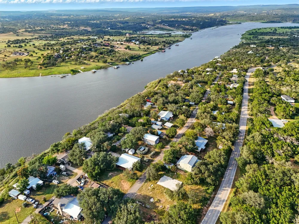 122 Ridge Drive Spicewood, TX 78669