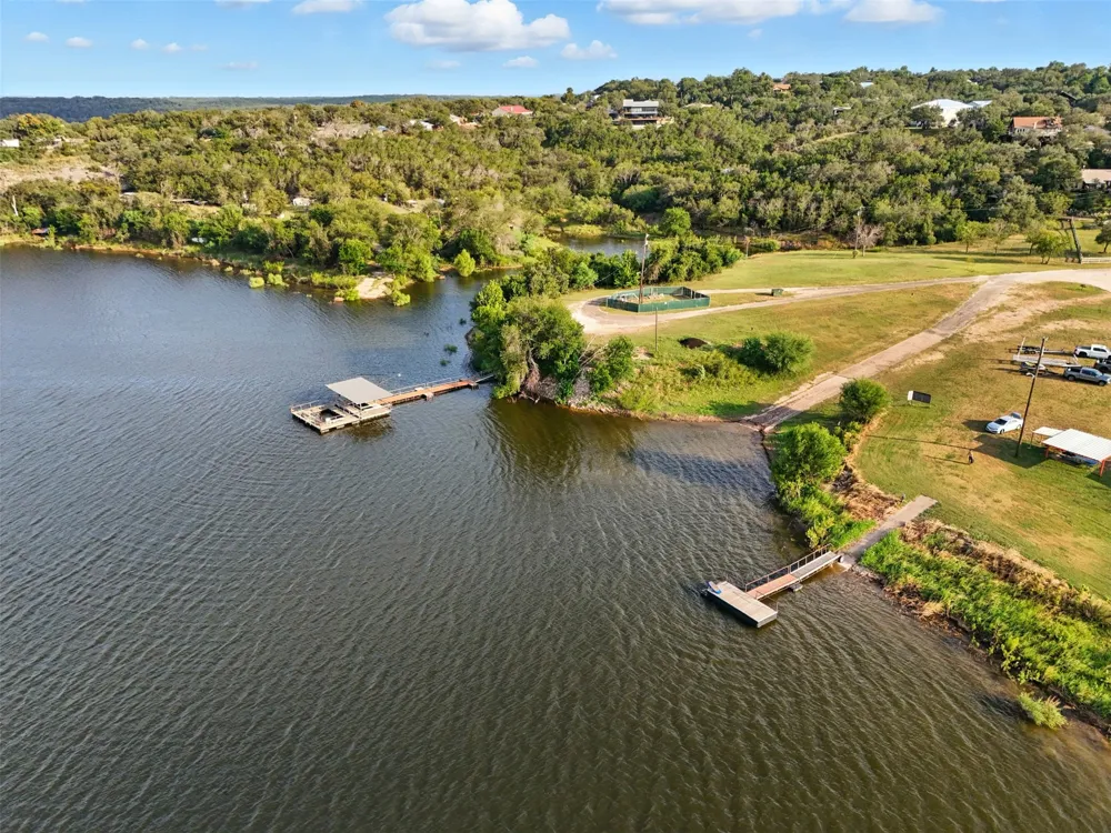 122 Ridge Drive Spicewood, TX 78669