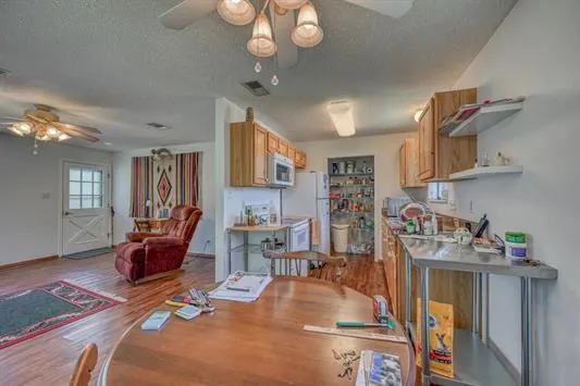122 Ridge Drive Spicewood, TX 78669